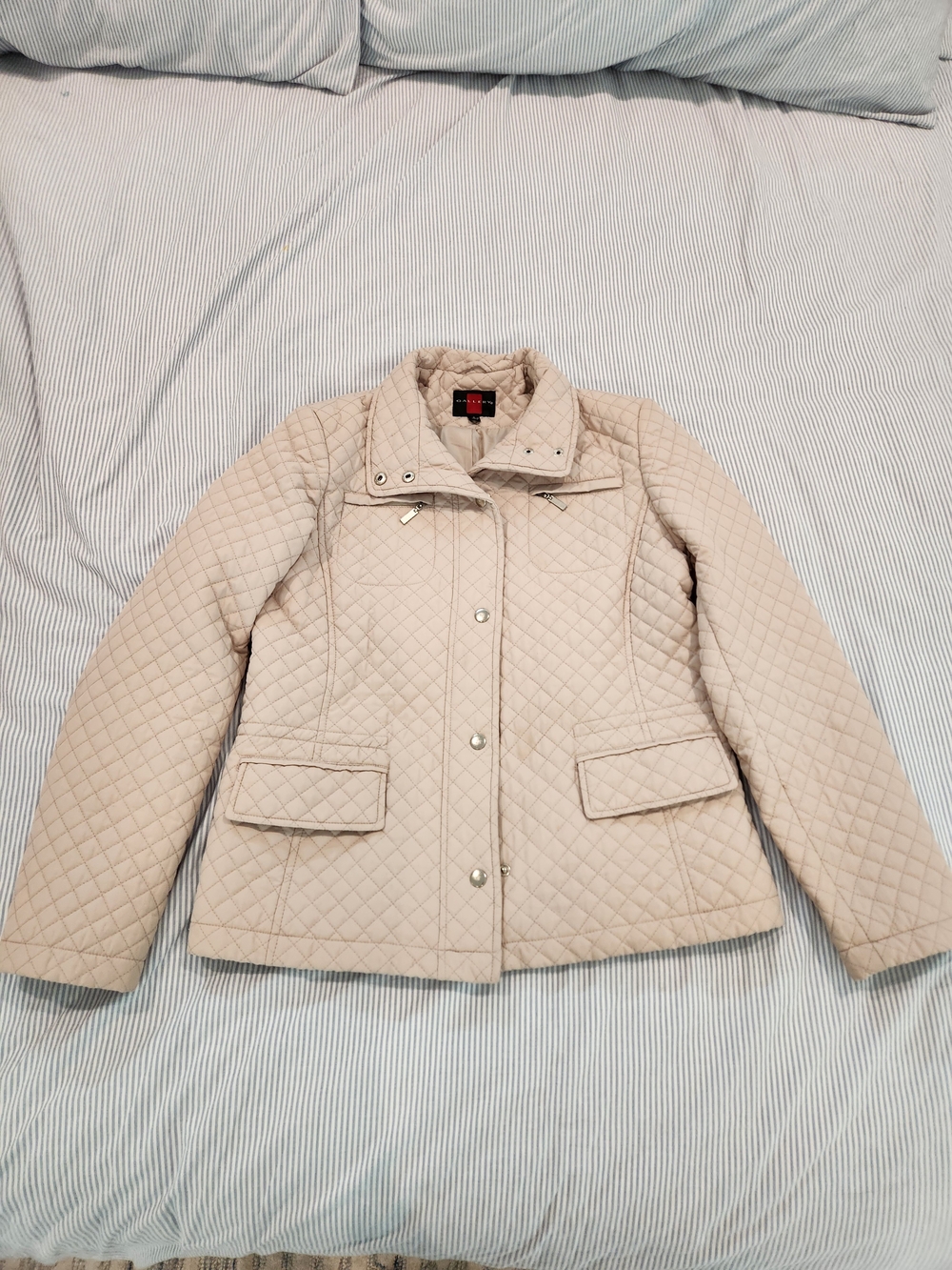Gallery Quilted Beige Puffer Jacket